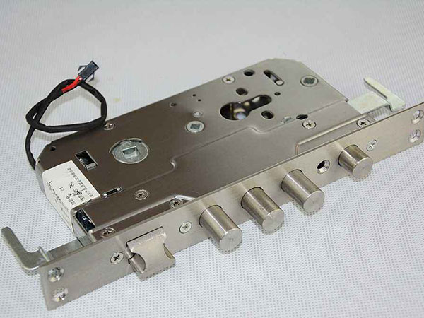 松滋24小时上门开锁公司