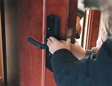 松滋24小时上门开锁公司